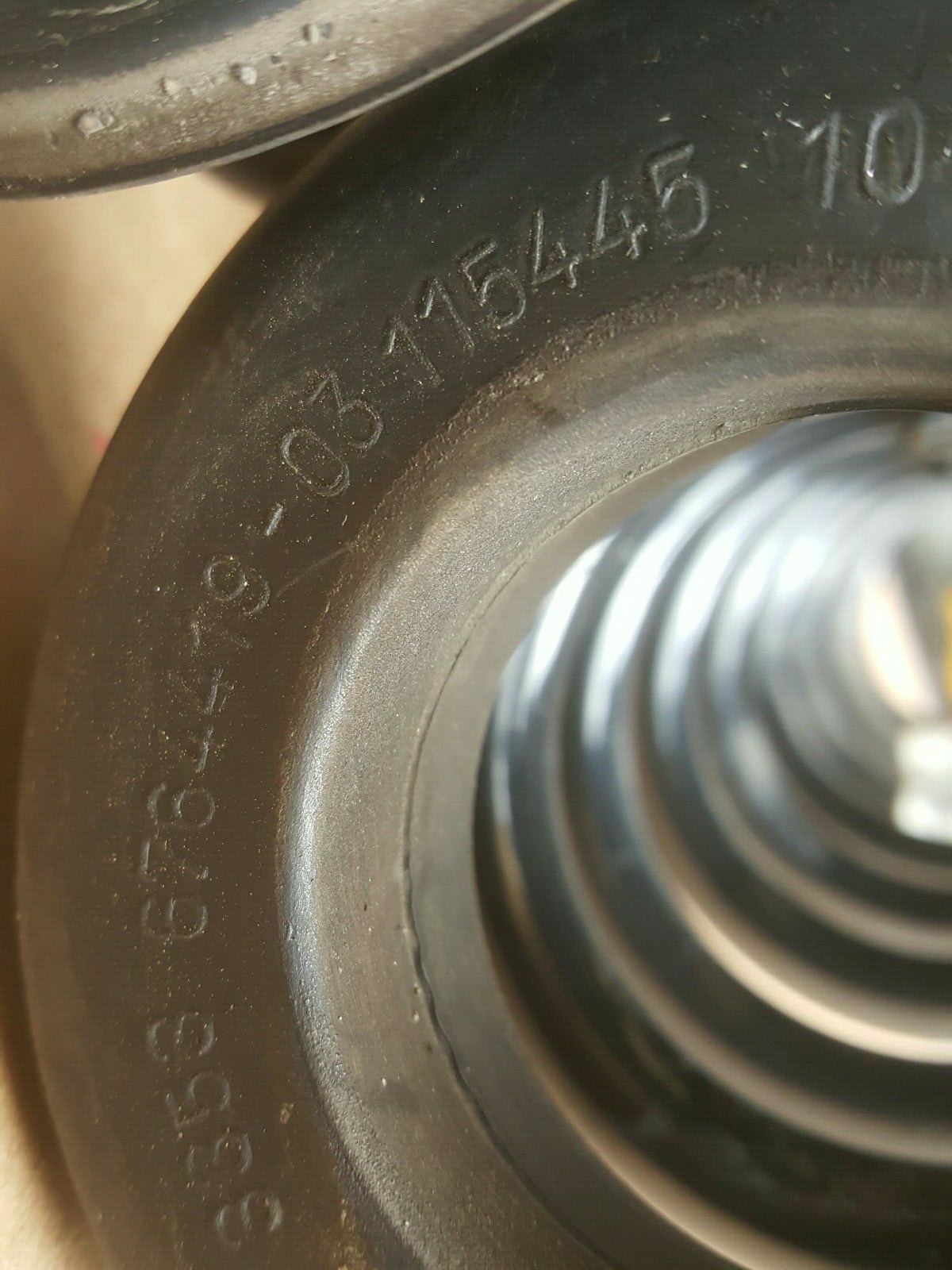 BMW F30 Spiral Schrauben Tonnen Feder für 316i Fahrwerk HINTEN links rechts  – Bild 2