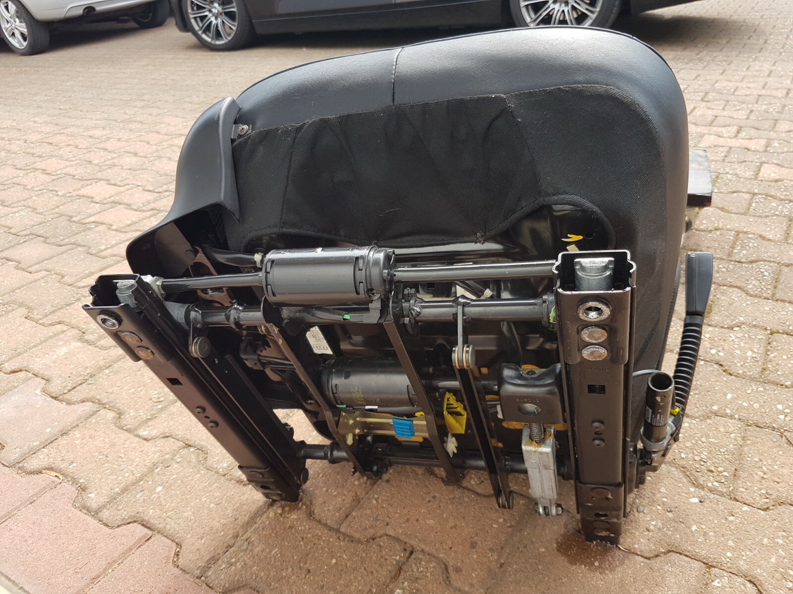 BMW Z3 Roadster Facelift Bei Fahrer Sitz Leder schwarz RECHTS  Gestell  Motor – Bild 11