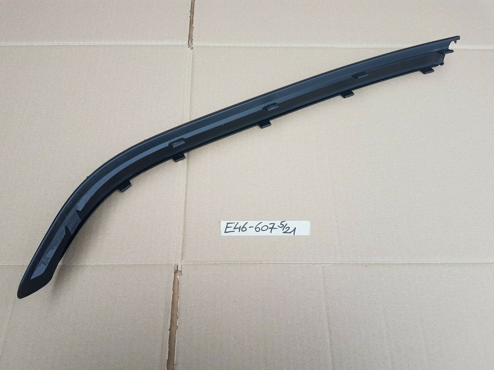 BMW E46 Limo Zierleiste Stoßstange Stoss Leiste Stossfänger vorne links 7030607 – Bild 3