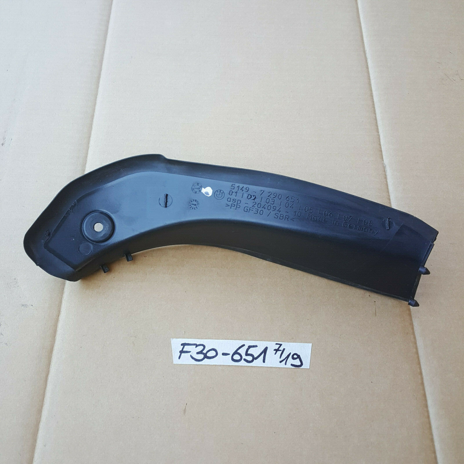 BMW F30 F35 Heckdeckel Leiste Kofferraum Ablauf Blende Wasserrinne links 7290651 – Bild 2