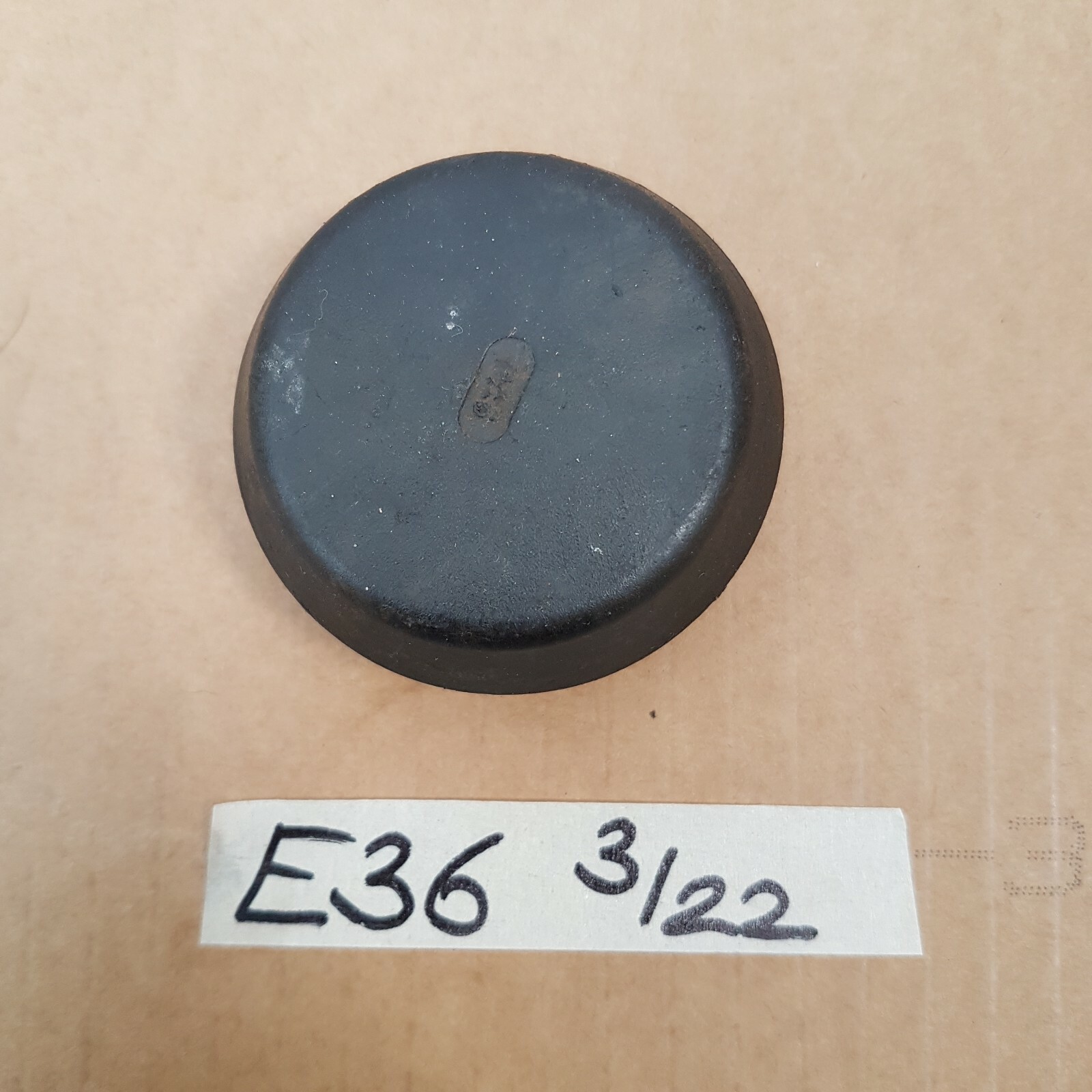 BMW E36 Wagenheber Aufnahme Bock für Hebebühne Puffer – Bild 2