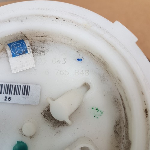 BMW 5er E60 E61 Kraftstoff Pumpe Diesel 6765848 Fördereinheit  Dieselpumpe  – Bild 2