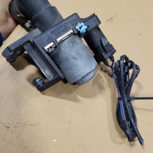 BMW E36 Z3 Wasserpumpe 8375443 Wasserventil Heizungsregelventil Schlauch Stecker