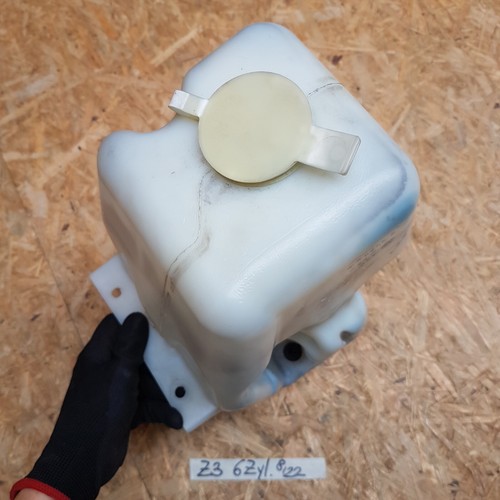 BMW Z3 Roadster Wischwasser Vorrat  Behälter 6 Zylinder  Waschbehälter WiWa Tank