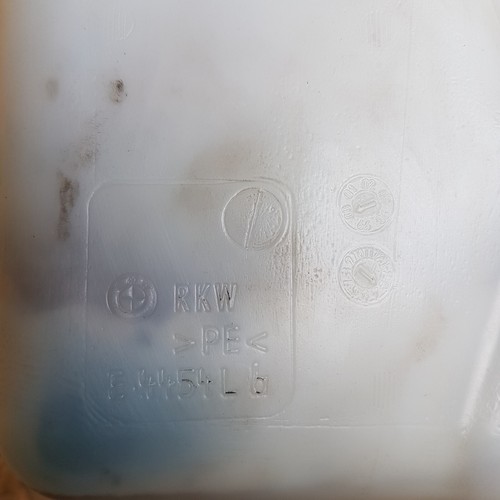 BMW Z3 Roadster Wischwasser Vorrat  Behälter 6 Zylinder  Waschbehälter WiWa Tank