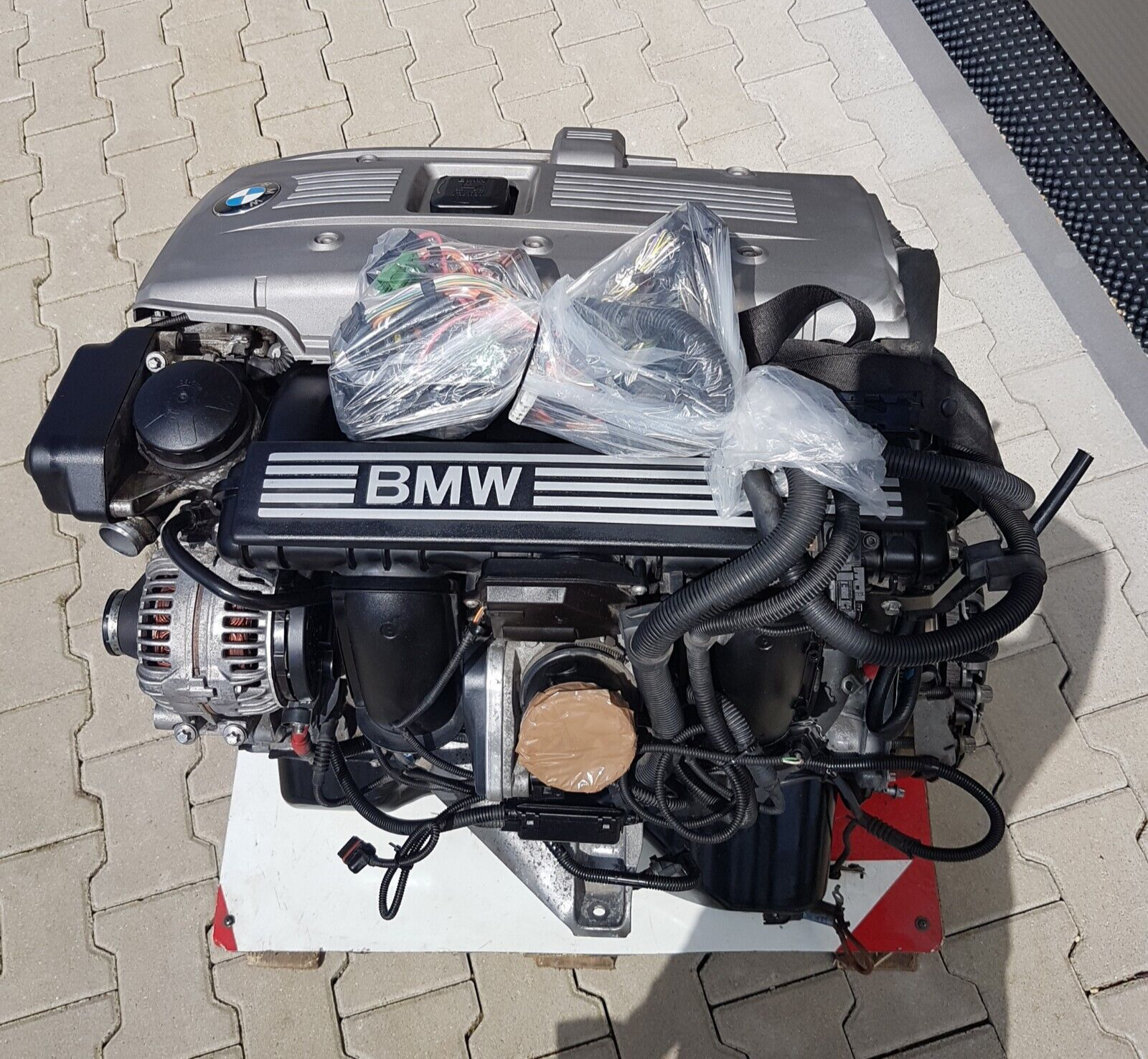 BMW Z4 E85 Motor 177 PS  2,5i Engine N52 Zylinderkopf ca. 103.000 Km ABHOLUNG – Bild 4