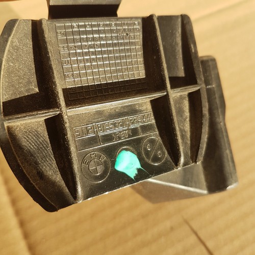 BMW E46 Aufnahme Stoßstange hinten Halter Heckschürze Seitenwand links 8195321 – Bild 2