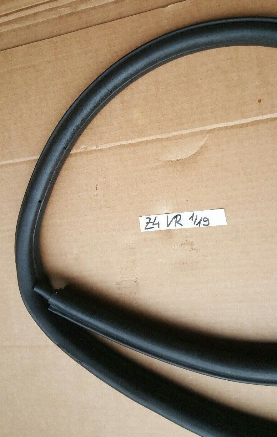 BMW Z4 E85 E86 Beifahrer Tür Dichtung Kantenschutz Gummi RECHTS – Bild 2