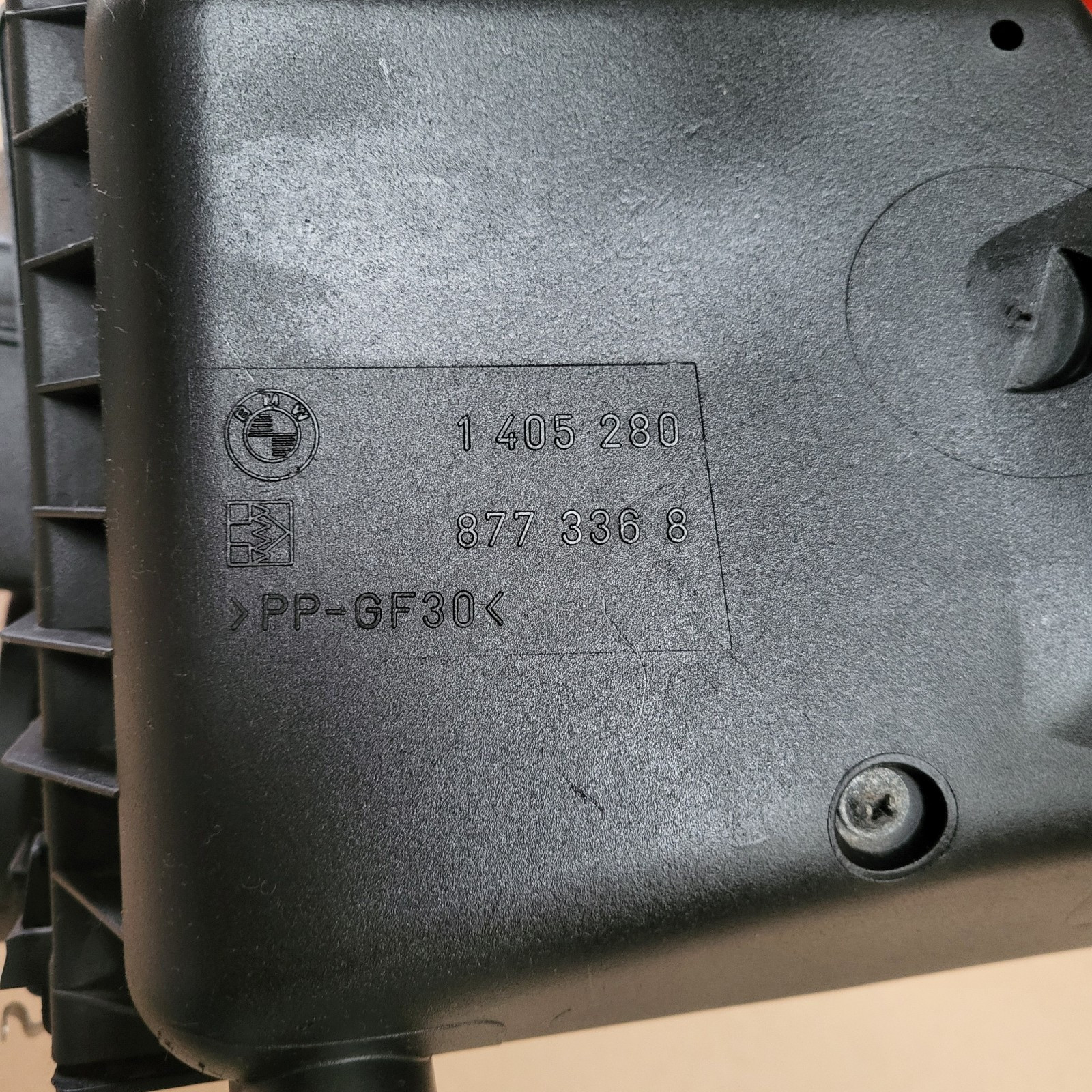 BMW E36 + Z3 Ansauggeräuschdämpfer 2,2 i M54 Resonator  Luftfilterkasten 1405280