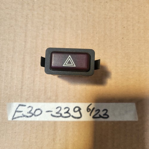 BMW E28  E30 Warnblinker Schalter für Warnblink Anlage 1380339 Warnblinkschalter – Bild 1