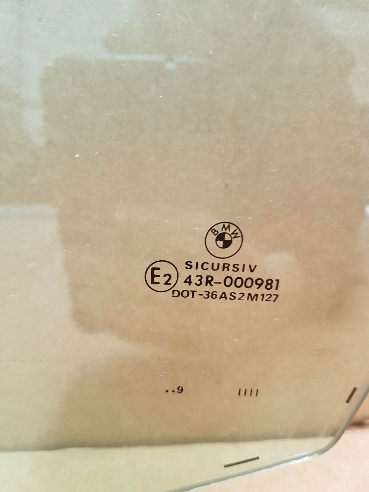 BMW E46 Limo Touring Seiten Scheibe Fenster Glas VORNE LINKS Fahrer Seite ABHOLU – Bild 2