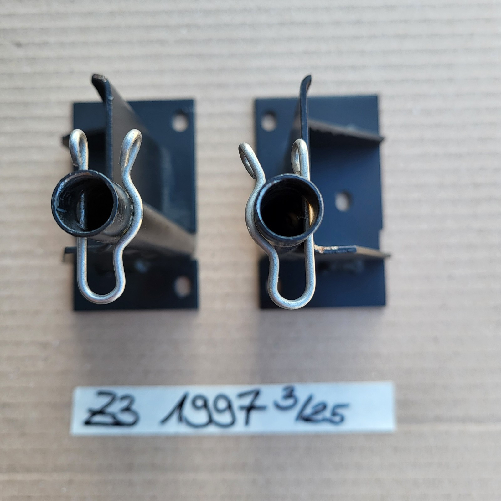 BMW Z3 Roadster Windschott Halter Halterung Windschutz Aufnahme Anker Platte