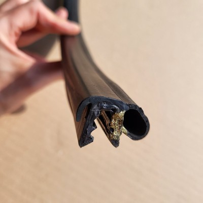 BMW Z3 Roadster Tür Dichtung  Fahrer Seite Dicht Gummi Kantenschutz LINKS  – Bild 6