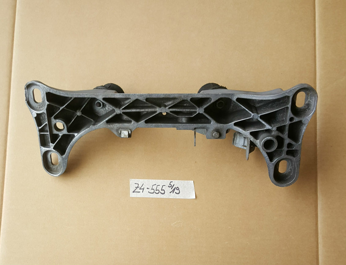 BMW Z4 E85 E46 Getriebe Halterung Träger Halter / Getriebeträger 6768555 – Bild 2