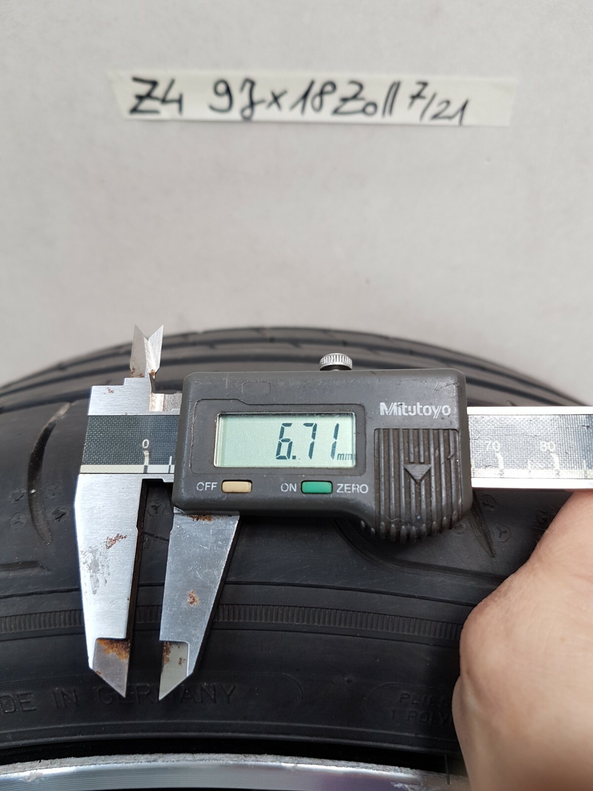 DREI BMW Z4 E85 E86 Leichtmetall Alufelge 9 J x 18 Zoll Goodyear 255/35 ABHOLUNG – Bild 6