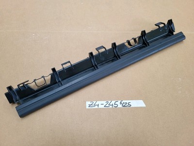 BMW Z4 E85 + E46 Gummi Obere Kühler Dichtung Kantenschutz 7514403 Halter 1436245 – Bild 3