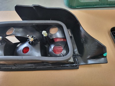 original BMW Z3 Roadster Rückleuchte Rücklicht Heckleuchte Set Blinker Weiss  – Bild 22