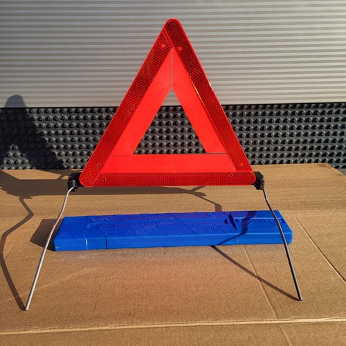 Warndreieck BMW E36 E46 E90 E91 E92 E81 E82 E87 E60 E61 Z3 Warn Dreieck 1092427  – Bild 1