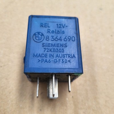 BMW E38 E36 Z3 Multifunktion Relais Schliesser violettblau 8364690 – Bild 2
