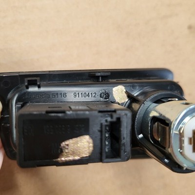 BMW E81 E82 E87 E88 AUX In Schalter 6930561 Zigaretten Anzünder Buchse 9110412 – Bild 7