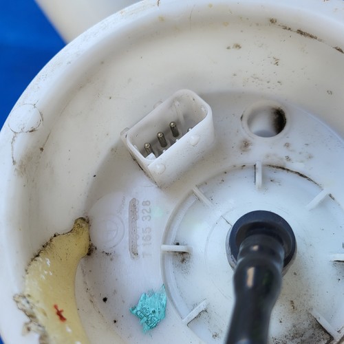 BMW Z4 E85 E86 Benzin Pumpe Filter Kraftstoff Förder Pumpe 7165328 – Bild 2