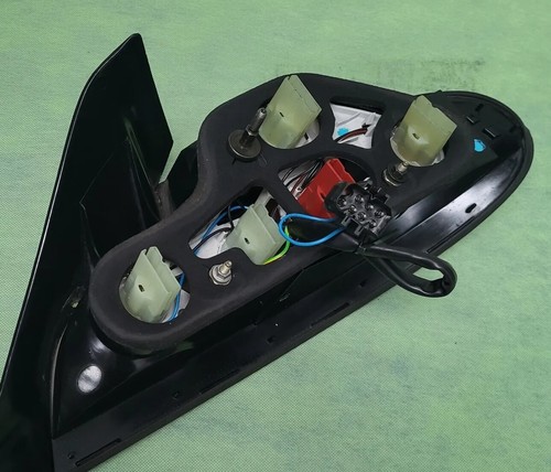 BMW Z3 Roadster Facelift Lampen Fassung für Rückleuchte Rücklicht rechts o.links – Bild 3