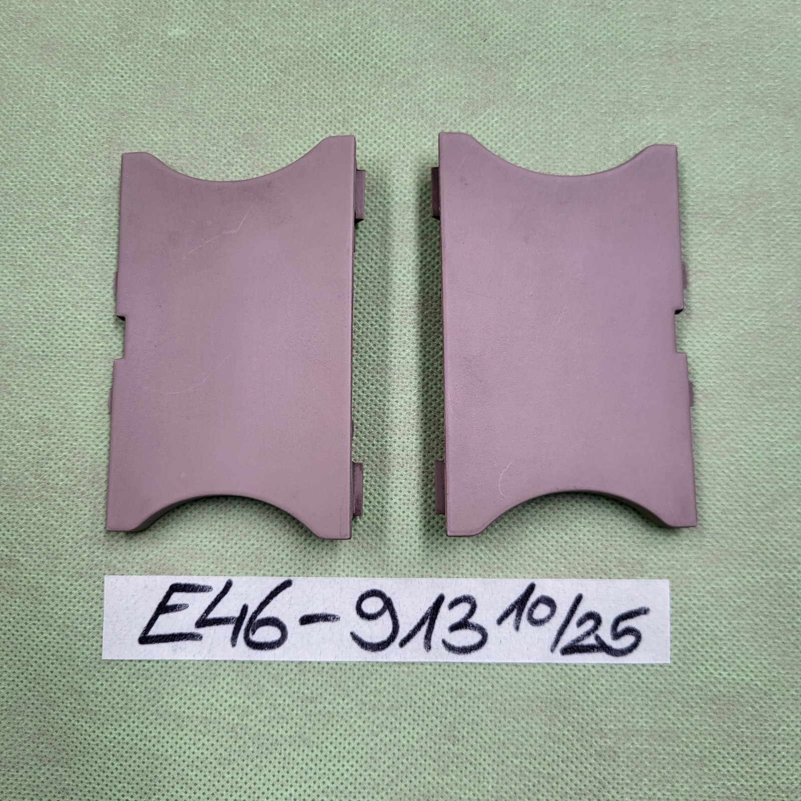 BMW E46 Cabrio Blende für Kopfstütze HINTEN  Beige 8231913 – Bild 1