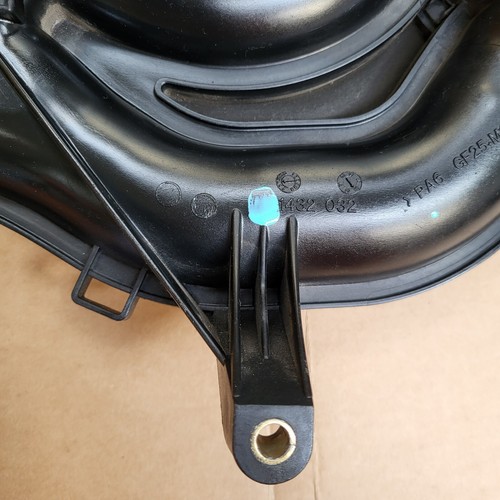 BMW E46 + Z3  Ansaugbrücke 1,6 - 1,8 Liter 1432032 / Ansaugleitung Oberteil  – Bild 3