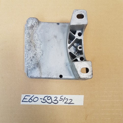 BMW  E60 E61 E63 E64 Befestigung für Querstrebe Motor Karosserie Bock 7010593 – Bild 1