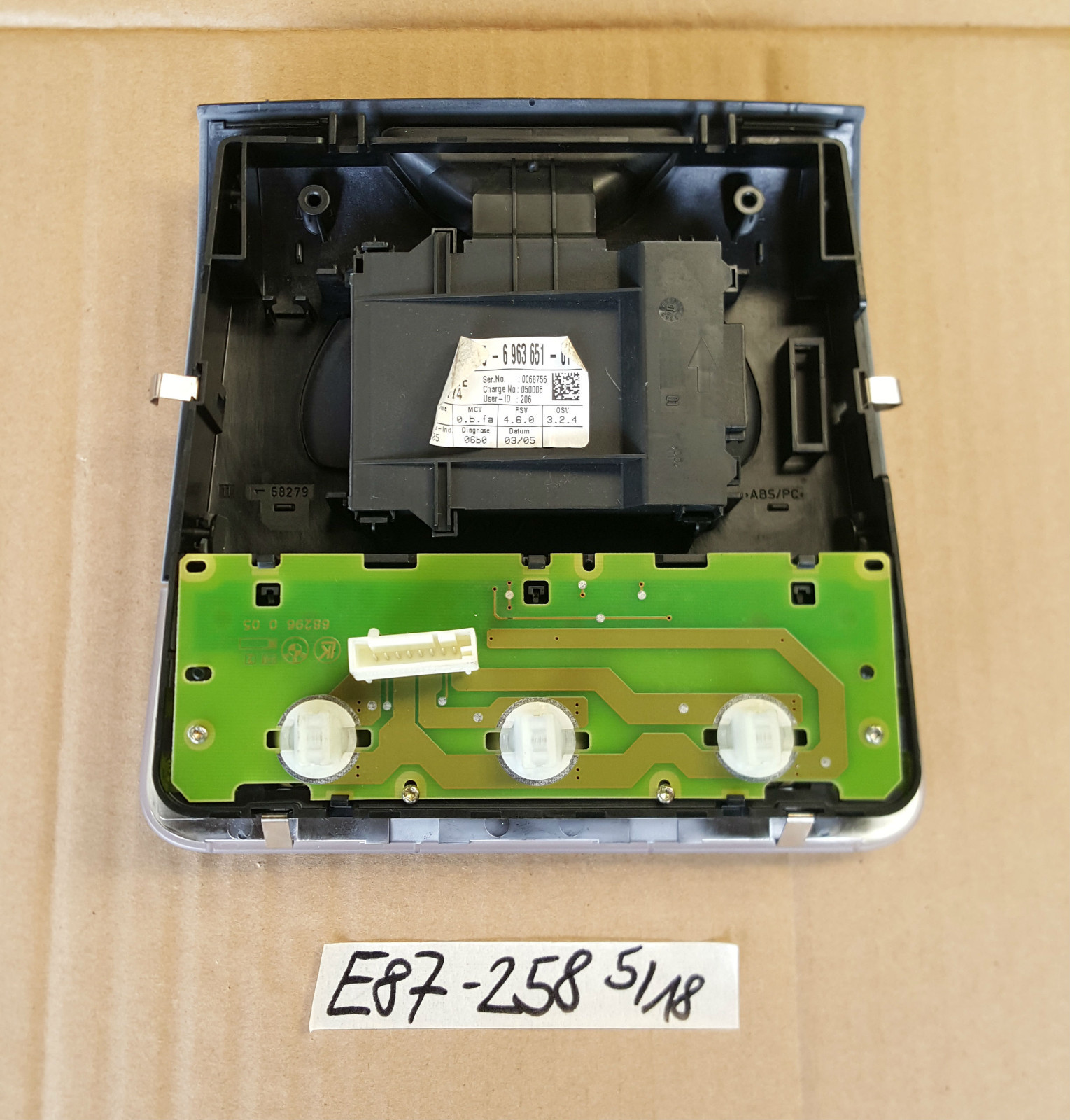 BMW E92 E82 Leselampe grau Innenleseleuchte Schaltzentrum Dach Himmel 6951258 – Bild 3