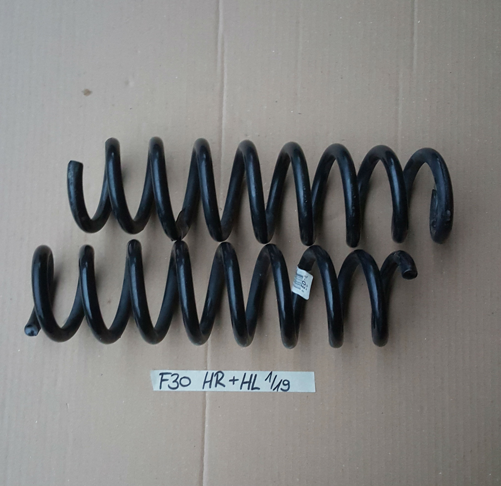 BMW F30 Spiral Schrauben Tonnen Feder für Fahrwerk HINTEN links rechts  – Bild 1