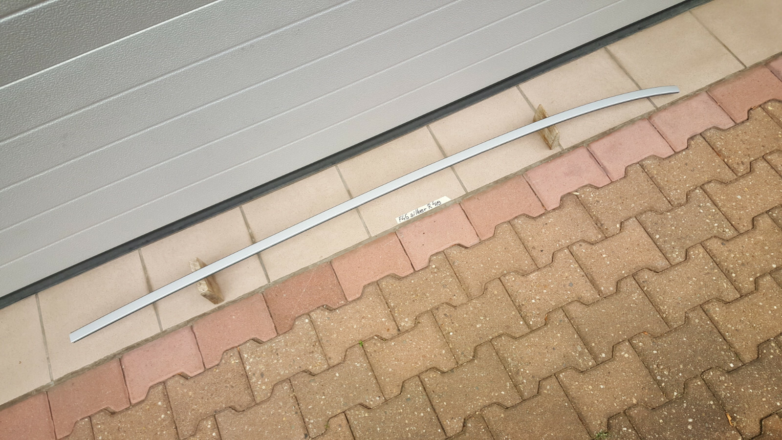 BMW 2er F45 Active Tourer Dach Leiste Zierleiste Dach RECHTS Silber A83 7400090  – Bild 1