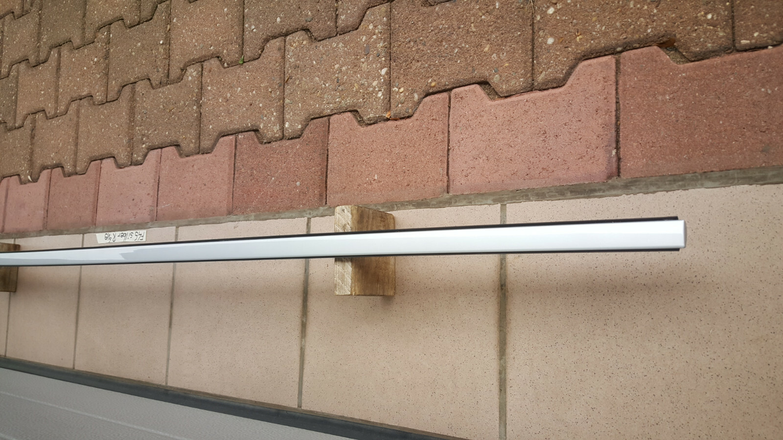 BMW 2er F45 Active Tourer Dach Leiste Zierleiste Dach RECHTS Silber A83 7400090  – Bild 2