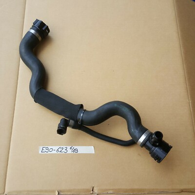 BMW E90 E91 E92 E93 LCI Kühlwasser Kühler Schlauch Motor Vorlauf oben 8511623  – Bild 1
