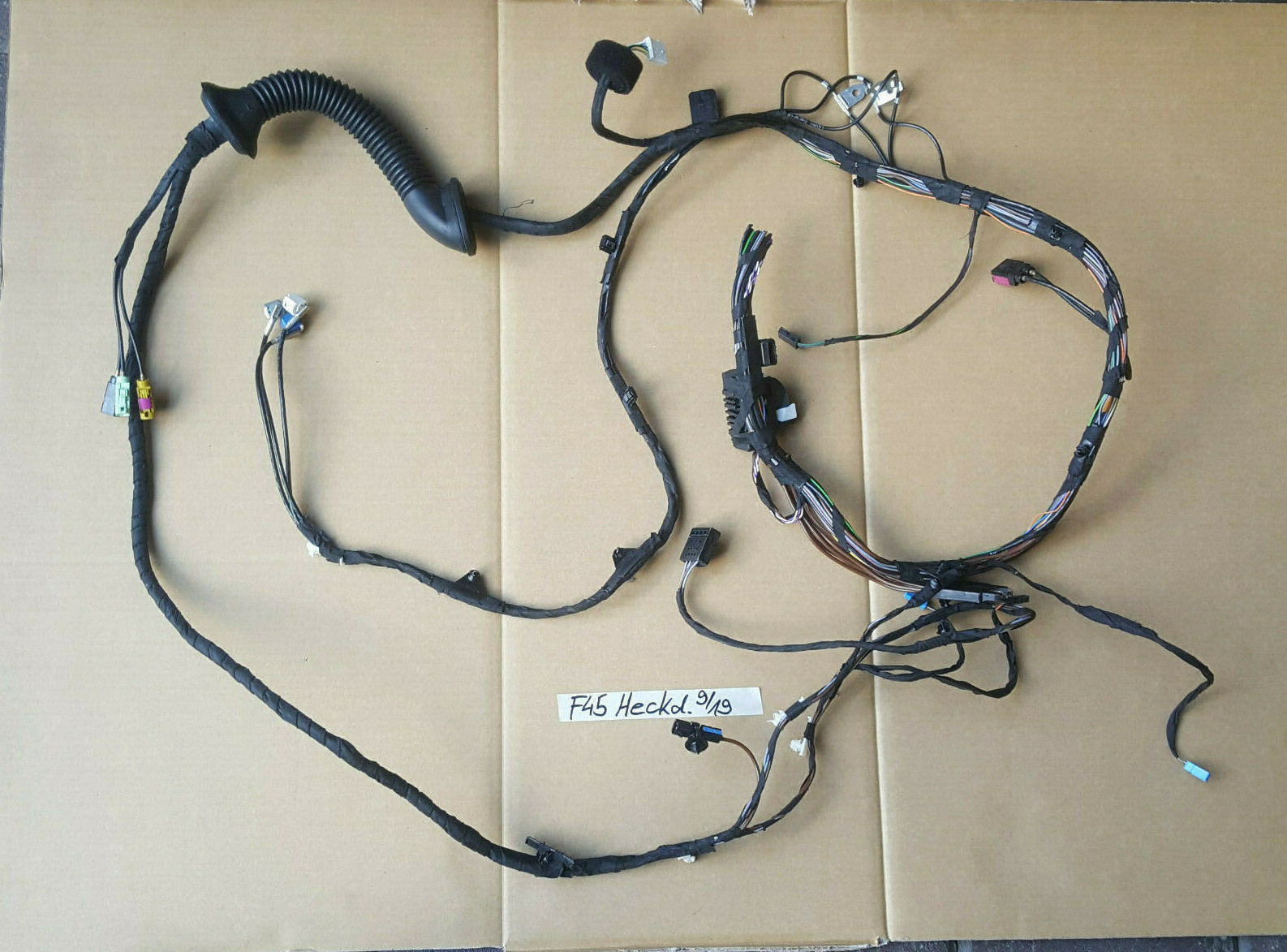 BMW 2er F45 Kabelbaum für Heckklappe Heckdeckel Kabel HINTEN RECHTS + LINKS – Bild 1