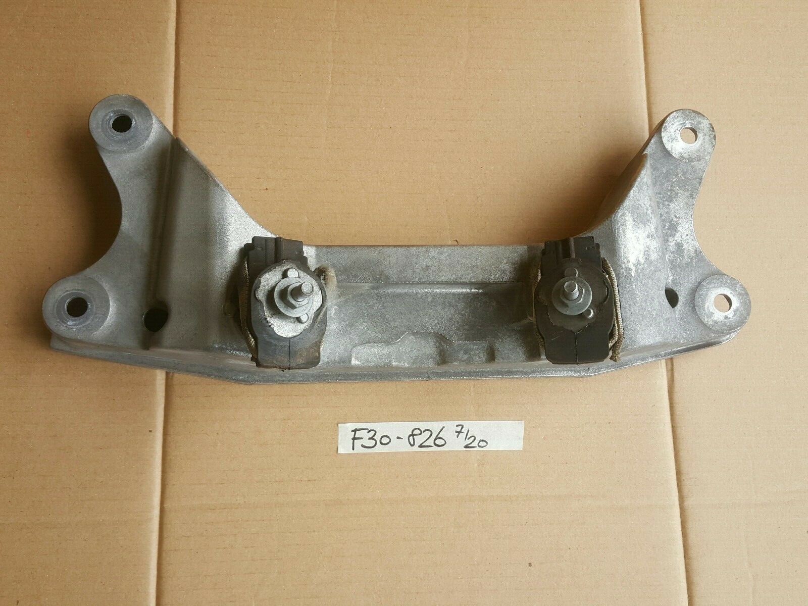 BMW F20 F21  114i 116i  F30 F31 F35 Getriebeträger 6788826 Getriebe Halter 316i – Bild 1