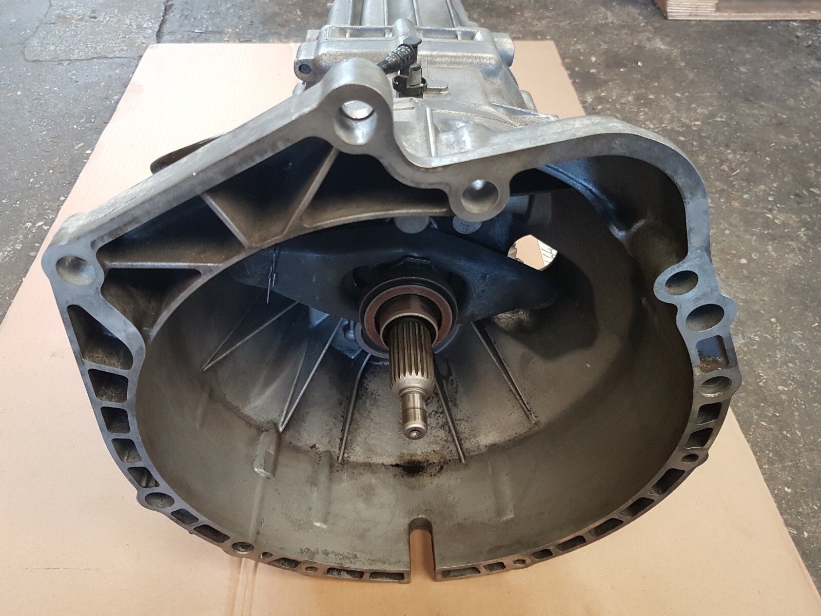 BMW Z4 E85 + E46 Getrag Getriebe 6 Gang Schaltgetriebe 0123464 CAN – Bild 3