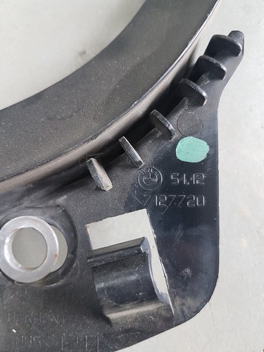 BMW E91 LCI Halter Stossfänger Führung Stoßstange Mitte hinten 7127720 – Bild 3