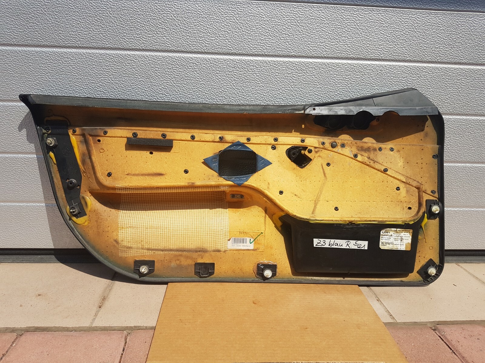 BMW Z3 Roadster Tür Verkleidung schwarz blau Türtafel Tür Pappe RECHTS + Griff 