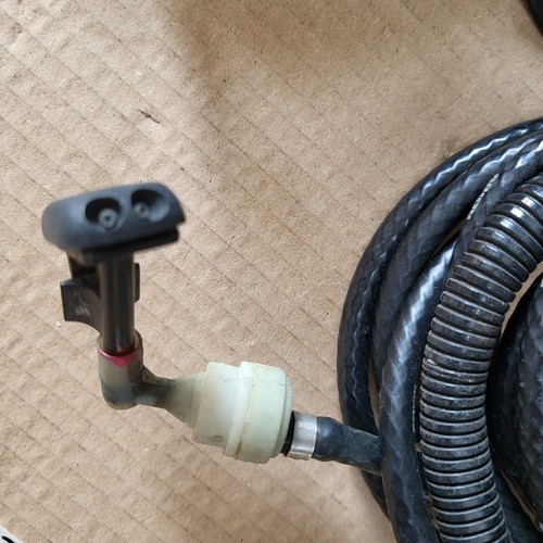 BMW Z3 Roadster Wischwasser Pumpe Wasch Pumpe + Schlauch Leitung + Düsen  – Bild 4