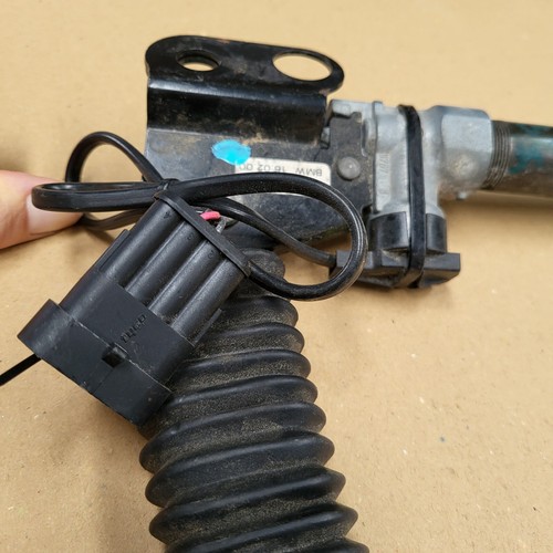 BMW Z3 Roadster Gurtstraffer Gurt Schloss Gurtstrammer LINKS 8221011 Stecker