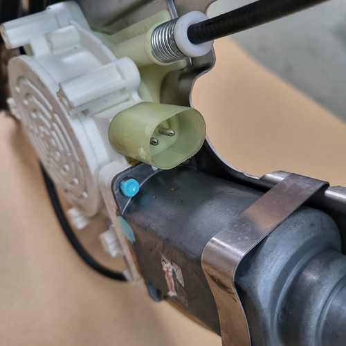 BMW E39 Fensterheber Gestänge 8236860 mit Motor 8360512 – Bild 4