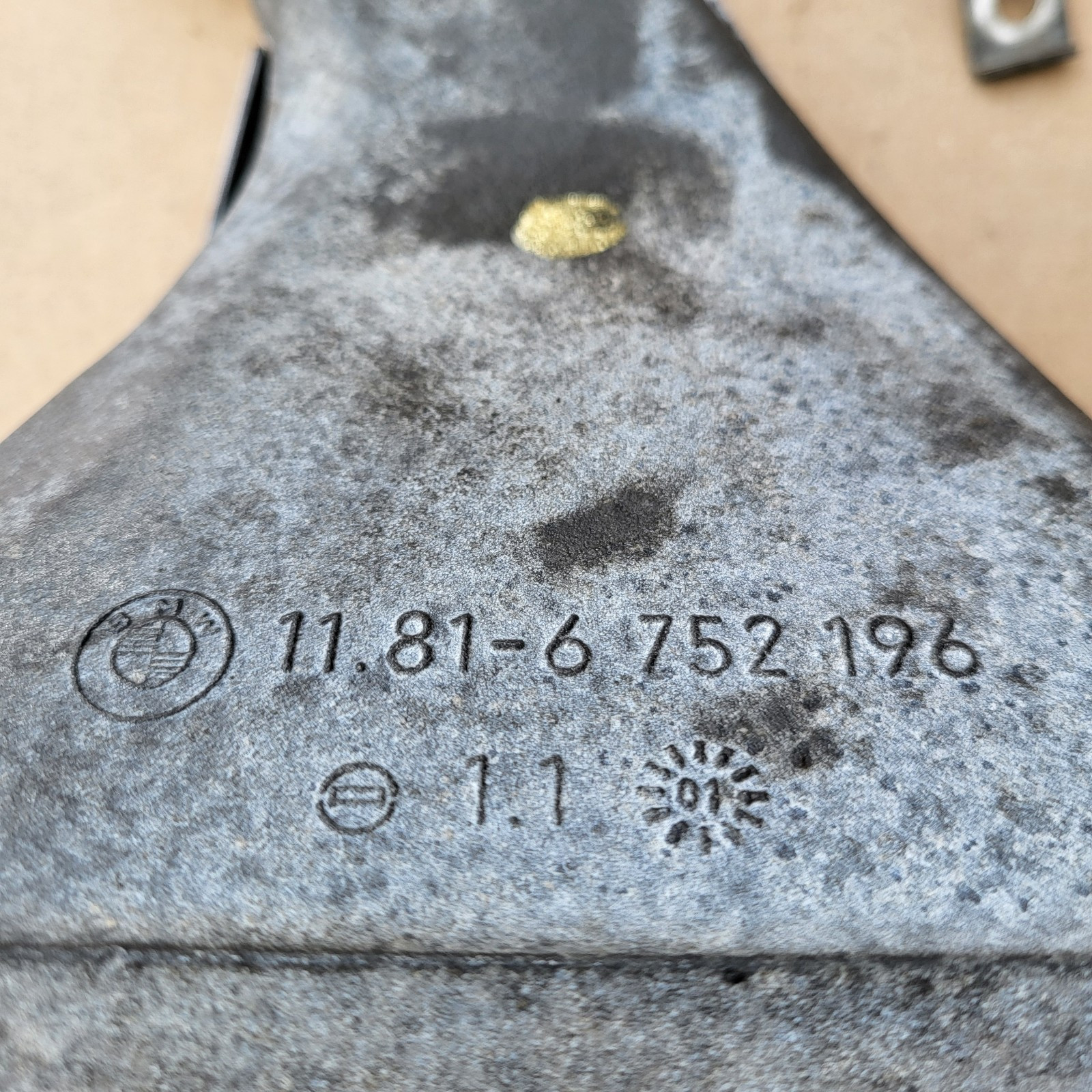 BMW E36 Z3 Roadster Motor Halter  2,2 Liter M54 Engine 170 PS 6752196 – Bild 2