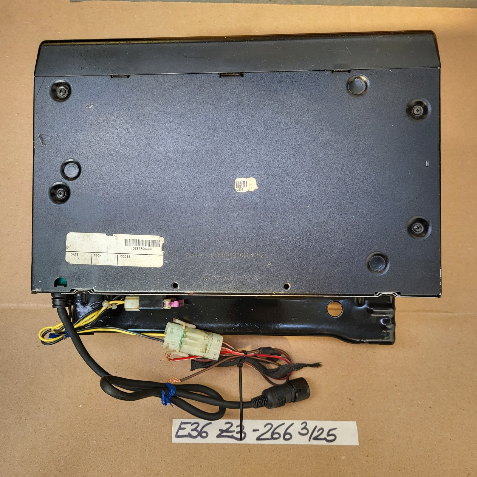 BMW Z3 Roadster Coupe CD Wechsler 8360284 + 6 Fach Magazin Changer DEFEKT – Bild 10