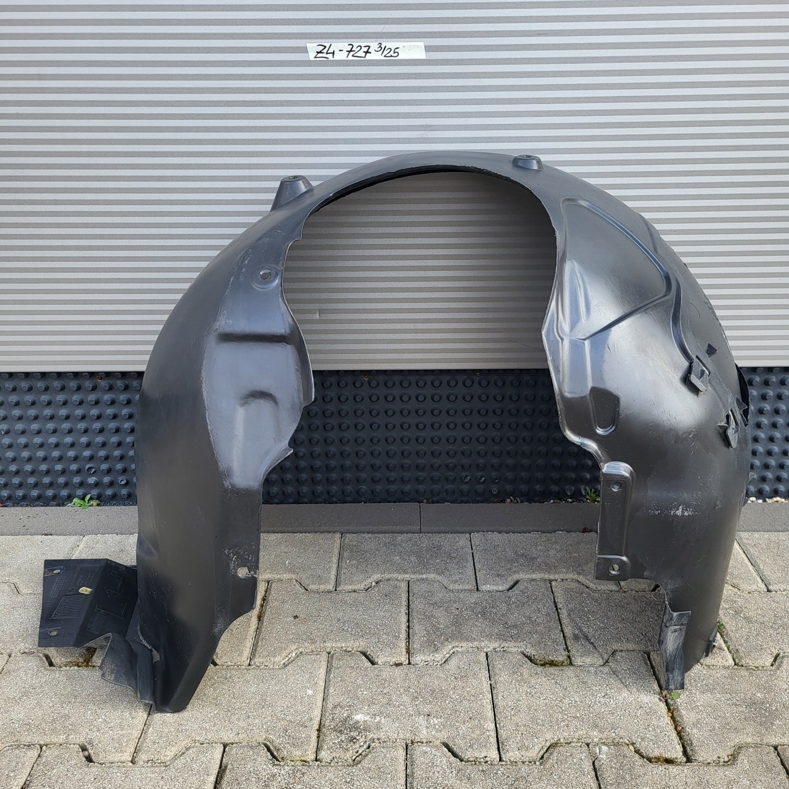 BMW Z4 Radschale Innenkotflügel Abdeckung Radhaus Schale VORNE LINKS 7012727