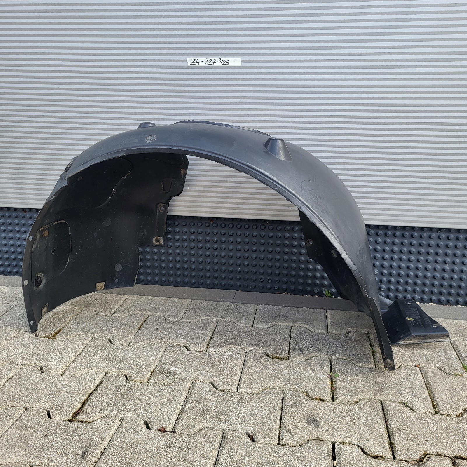 BMW Z4 Radschale Innenkotflügel Abdeckung Radhaus Schale VORNE LINKS 7012727
