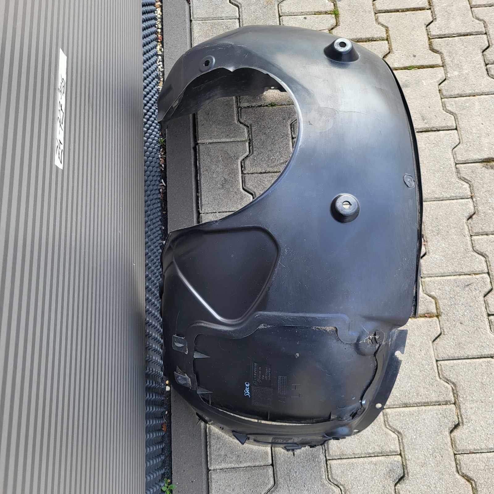 BMW Z4 Radschale Innenkotflügel Abdeckung Radhaus Schale VORNE LINKS 7012727