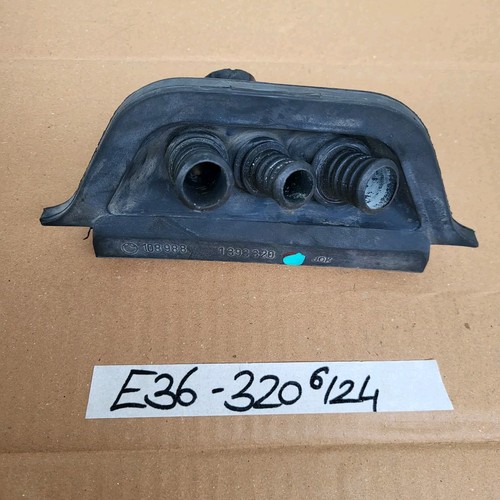BMW E36 Flansch Durchführung Heizung Heizungskasten Anschluss Stück  1393320  – Bild 1