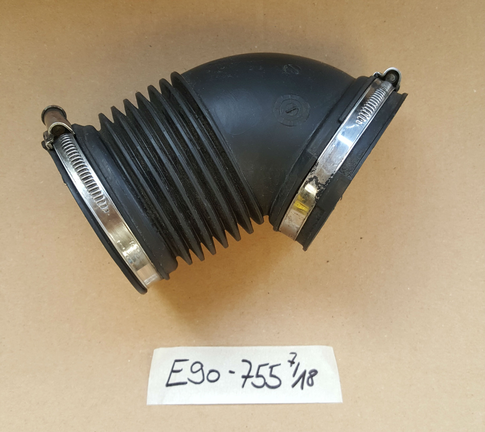 BMW E90 E91 E92 E81 E82 E87 E88  N46 Faltenbalg Ansauggeräuschdämpfer 7532755 – Bild 1