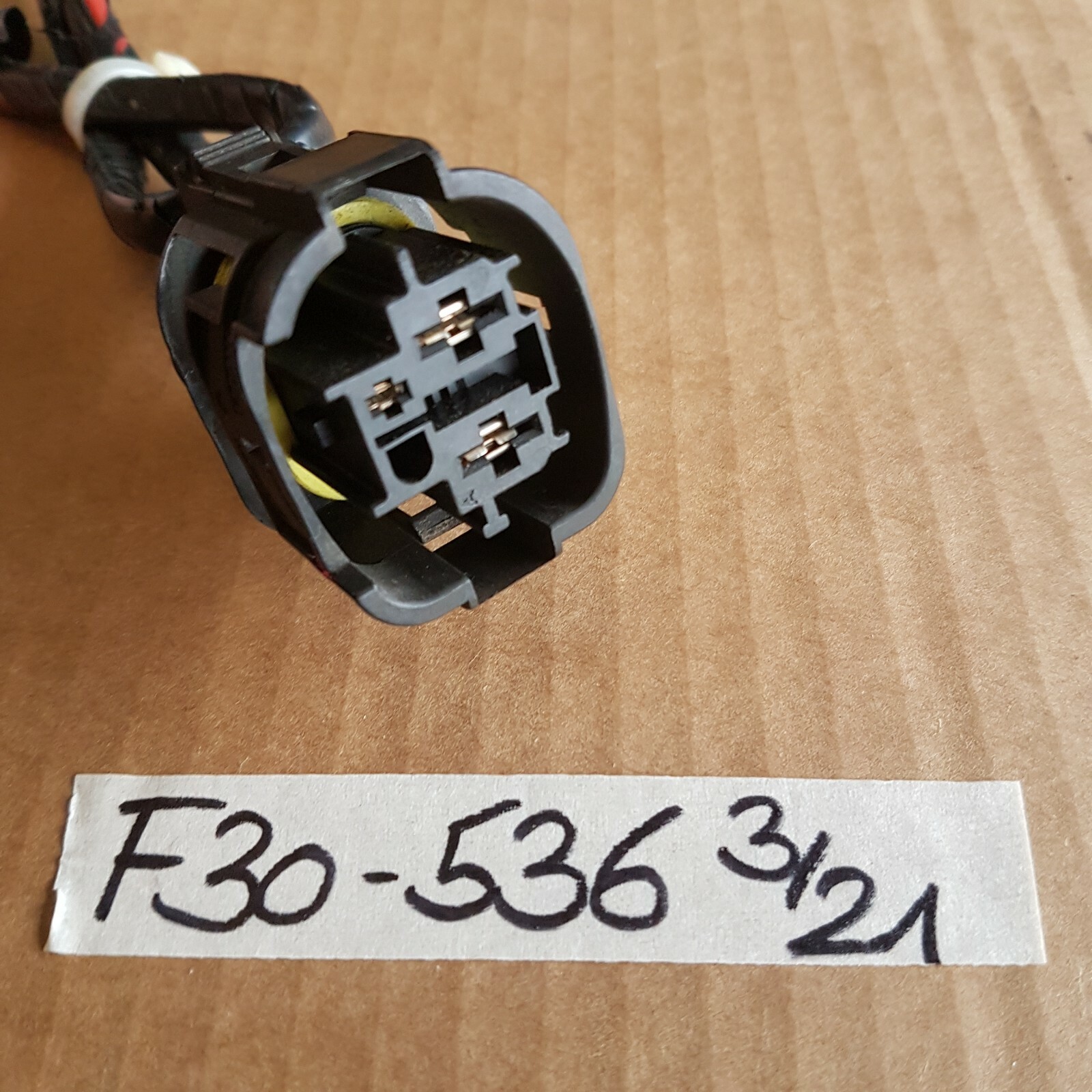 BMW E90 E60 Z4 F30 F31 F34 F20 F21 Z4 Drucklüfter Stecker Lüfter 6900536 + Kabel – Bild 2